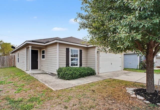 4-bedroom rental at 7543 Bowdre in San Antonio TX