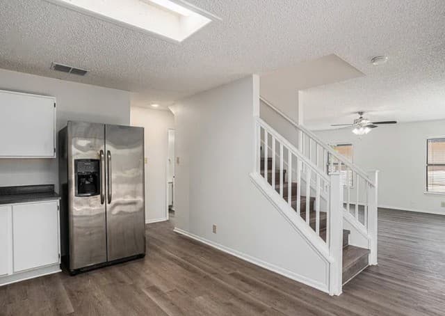3-bedroom rental at 13038 Woller Valley in San Antonio, TX — photo 2