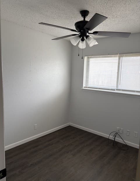 4-bedroom rental at 3602 Bremen Ave in San Antonio, TX — photo 5