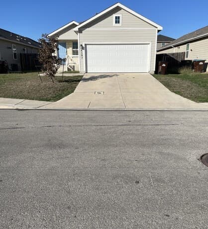 4-bedroom rental at 8507 Amistad Cove in San Antonio TX
