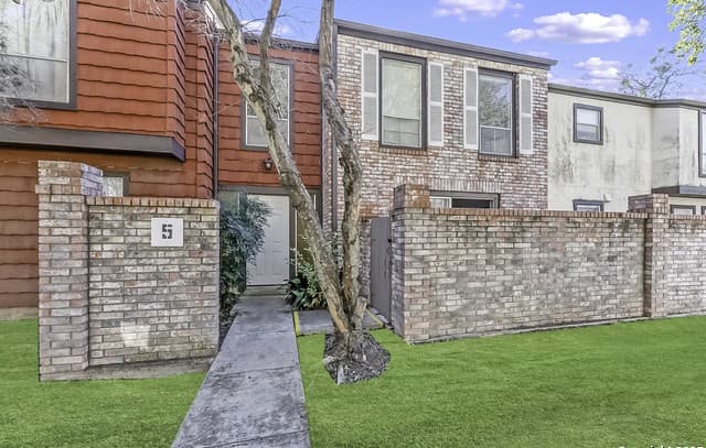 2-bedroom rental at 3803 Barrington Unit 5B in San Antonio TX