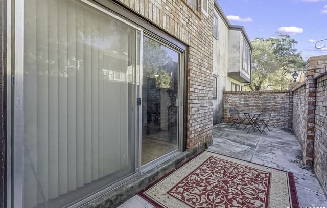 2-bedroom rental at 3803 Barrington Unit 5B in San Antonio, TX — photo 4