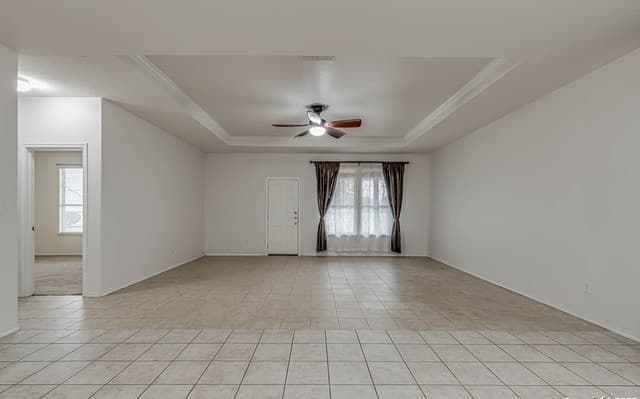 4-bedroom rental at 3727 Painted Tracks in Schertz, TX — photo 3