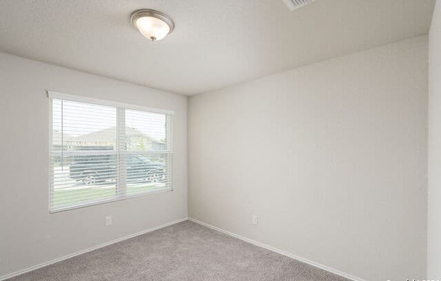 3-bedroom rental at 3619 Storm Moon in Converse, TX — photo 5