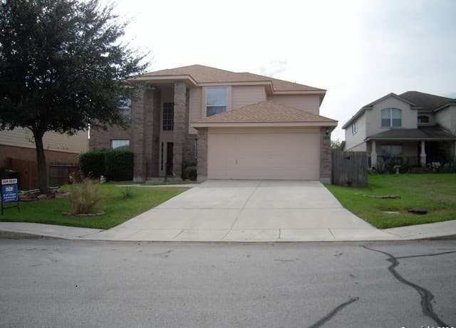 5-bedroom rental at 4223 Whitney Green in San Antonio TX