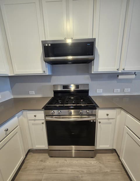 4-bedroom rental at 6855 Burgess Rdg in Converse, TX — photo 4