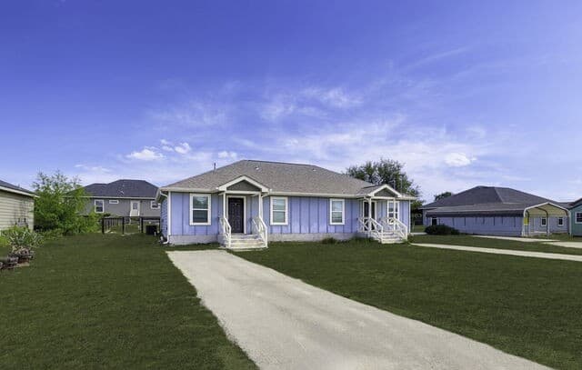 2-bedroom rental at 752 Cimarron Unit B in Spring Branch TX