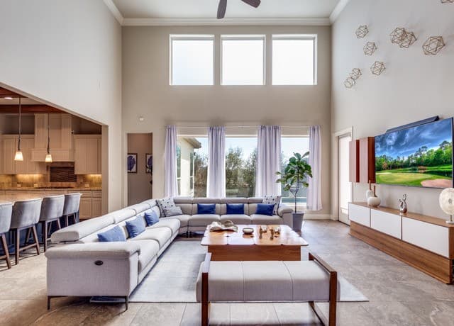 5-bedroom rental at 6314 Sevilla Way in San Antonio, TX — photo 3