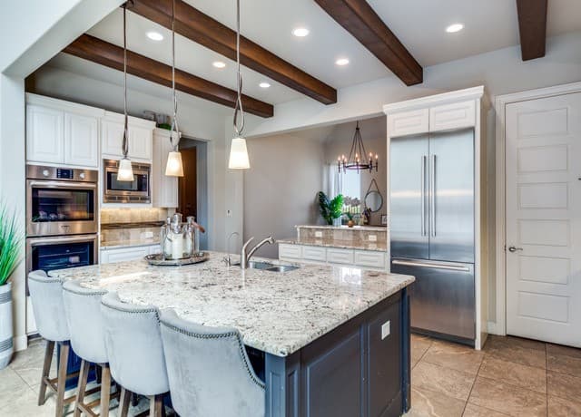 5-bedroom rental at 6314 Sevilla Way in San Antonio, TX — photo 5