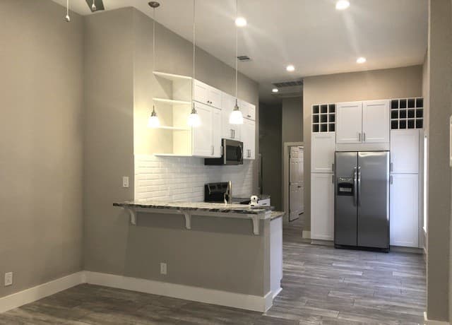 1-bedroom rental at 603 Devine St Unit 2 in San Antonio, TX — photo 4