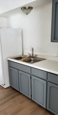 2-bedroom rental at 5113 Sierra Unit 2 in San Antonio, TX — photo 4