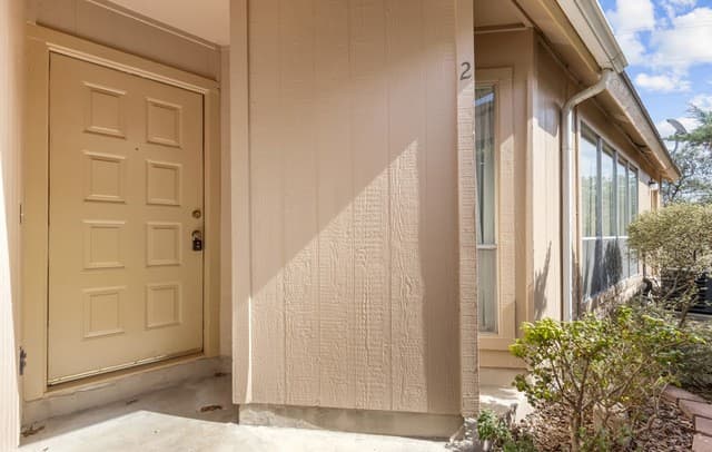 2-bedroom rental at 8430 Cranberry Unit 2 in San Antonio, TX — photo 4