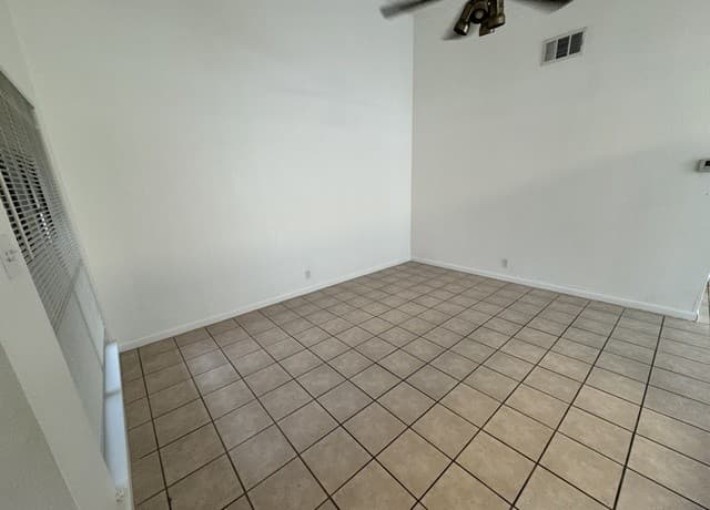 2-bedroom rental at 12219 Ridge Crown St in San Antonio, TX — photo 3
