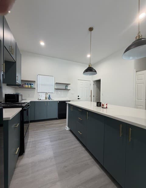 3-bedroom rental at 147 Vine in San Antonio, TX — photo 5