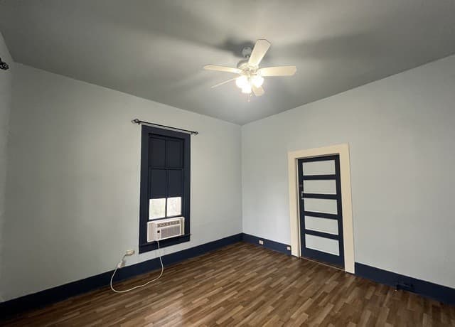 1-bedroom rental at 213 Cadwallader Unit 2 in San Antonio, TX — photo 2