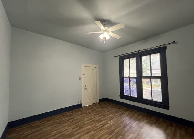 1-bedroom rental at 213 Cadwallader Unit 2 in San Antonio, TX — photo 4