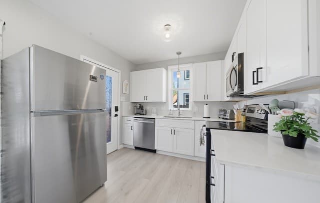 2-bedroom rental at 2819 Pine in San Antonio, TX — photo 4
