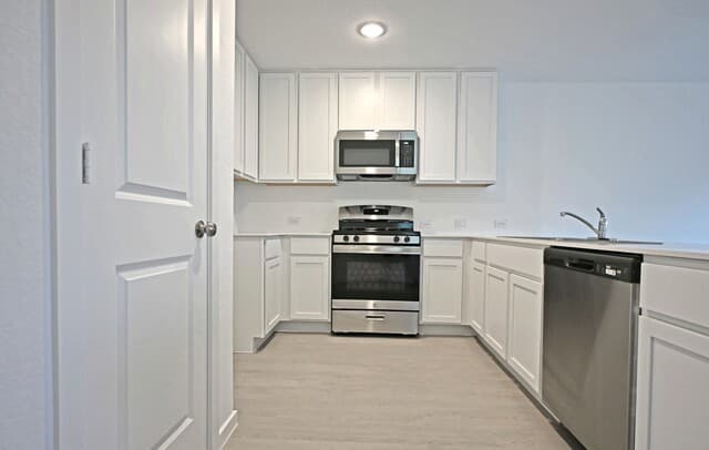 3-bedroom rental at 6730 Marble Ridge in Elmendorf, TX — photo 5