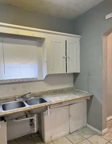 2-bedroom rental at 507 Cantrell Unit B in San Antonio, TX — photo 3