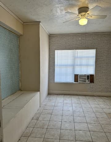 2-bedroom rental at 507 Cantrell Unit B in San Antonio, TX — photo 4