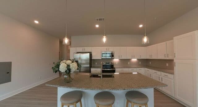 3-bedroom rental at 330 E Carson Unit 2103 in San Antonio, TX — photo 5