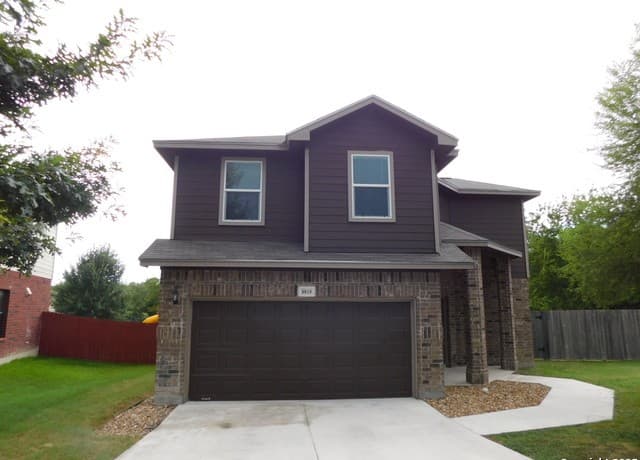 3-bedroom rental at 8810 Appaloosa Pass in Converse TX