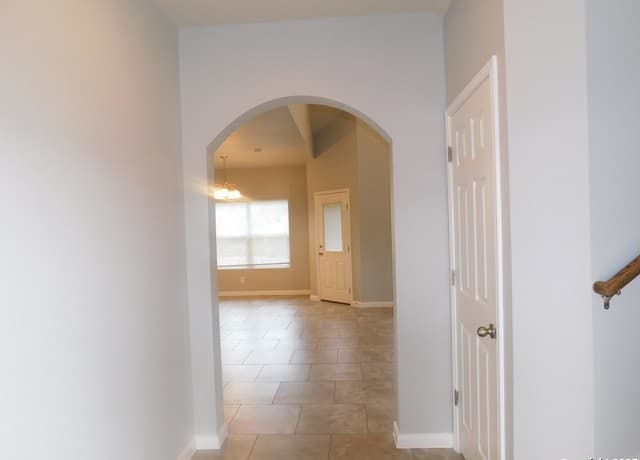 3-bedroom rental at 8810 Appaloosa Pass in Converse, TX — photo 3