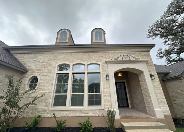 4-bedroom rental at 174 Madrone Trail in Boerne, TX — photo 5