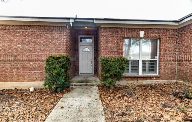 3-bedroom rental at 1628 Bench Trl in Schertz, TX — photo 4