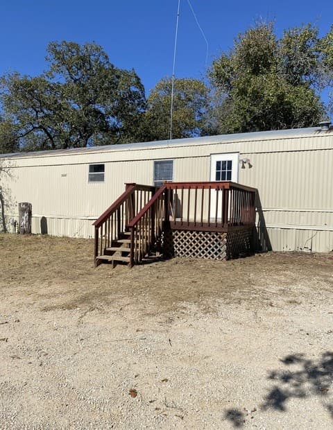 3-bedroom rental at 408 Oak Hollow in La Vernia TX