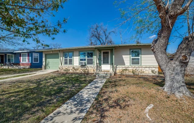 2-bedroom rental at 123 Mink Dr in San Antonio TX