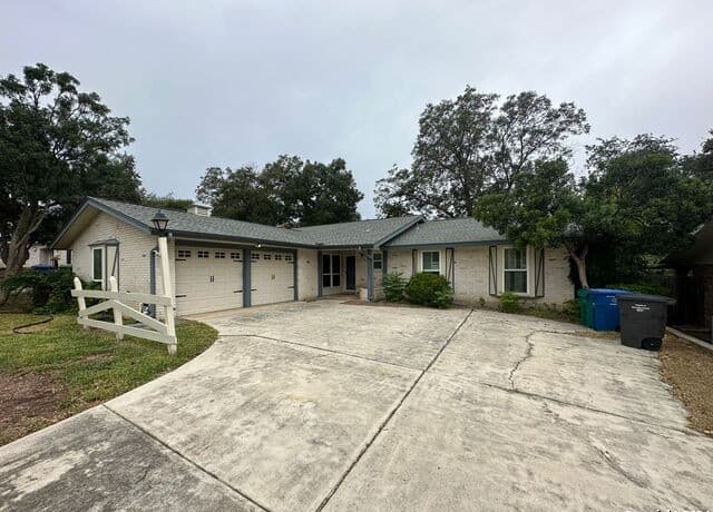 4-bedroom rental at 3643 Richwood in San Antonio TX
