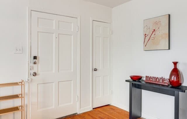 2-bedroom rental at 332 Natalen in San Antonio, TX — photo 3