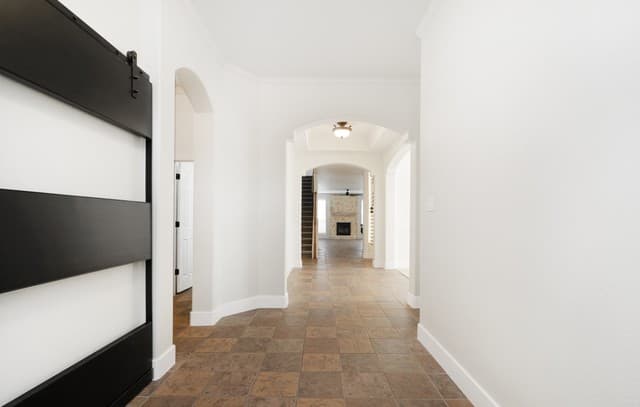 4-bedroom rental at 8910 Los Sonoma Rio in Helotes, TX — photo 5