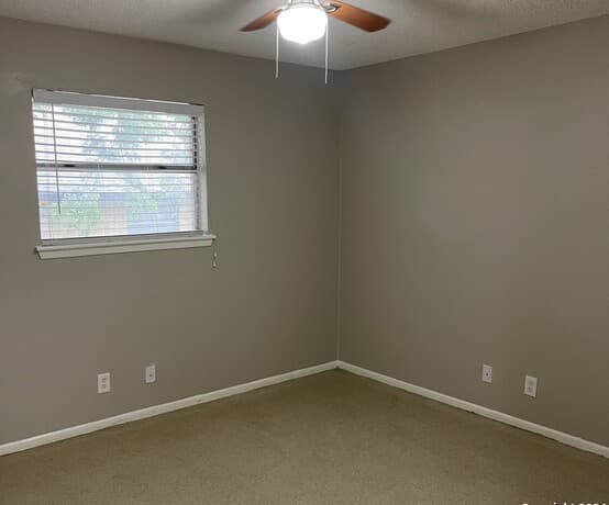 2-bedroom rental at 11303 Bel Air Unit D in San Antonio, TX — photo 2