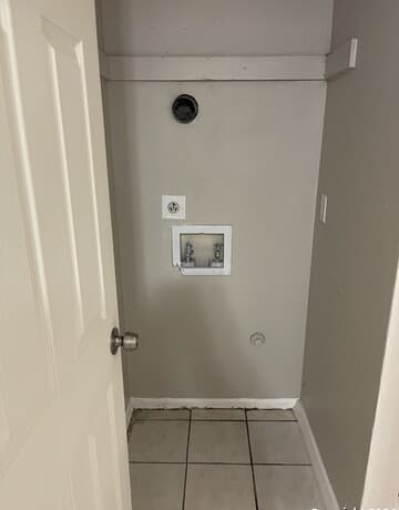 2-bedroom rental at 11303 Bel Air Unit D in San Antonio, TX — photo 3