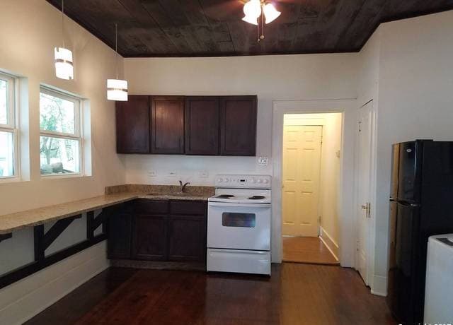 1-bedroom rental at 826 E Erie Ave Unit A in San Antonio, TX — photo 4