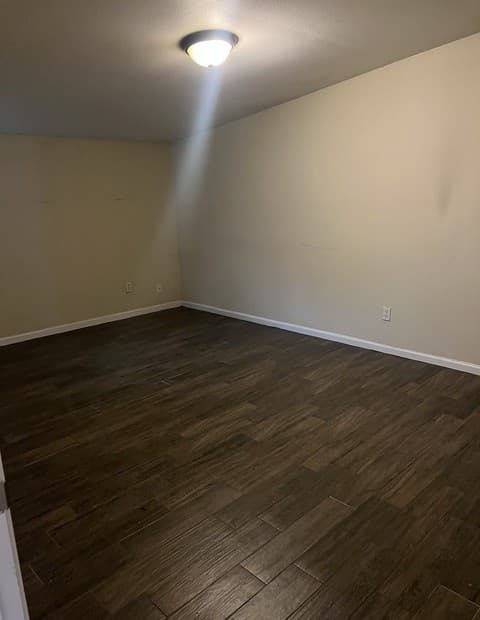 2-bedroom rental at 4419 N Hein Unit 3 in San Antonio, TX — photo 4