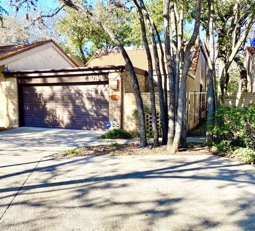 4-bedroom rental at 11804 Mission Trace St in San Antonio, TX — photo 2