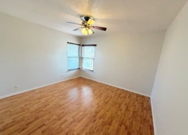 3-bedroom rental at 2323 Spicewood in San Antonio, TX — photo 5