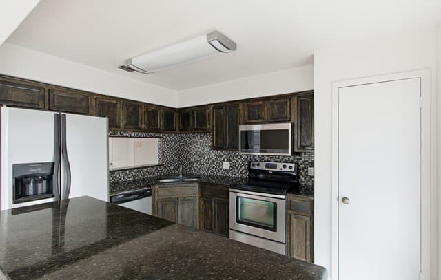 2-bedroom rental at 2255 Thousand Oaks Unit 801 in San Antonio, TX — photo 5