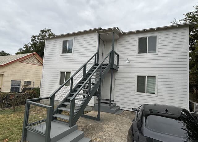 0-bedroom rental at 417 Eleanor Ave Unit 2 in San Antonio TX