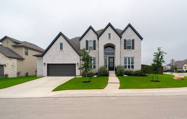 5-bedroom rental at 1729 Crystal Bridges in San Antonio TX