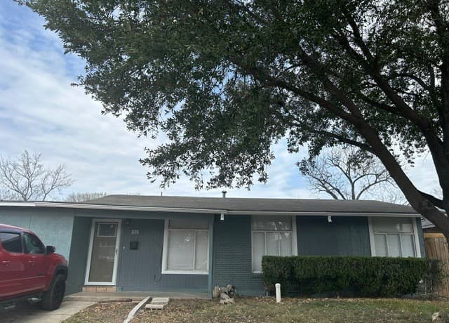 4-bedroom rental at 275 Brandywine in San Antonio TX