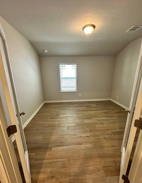3-bedroom rental at 10616 Yellowtail Blvd in Boerne, TX — photo 3