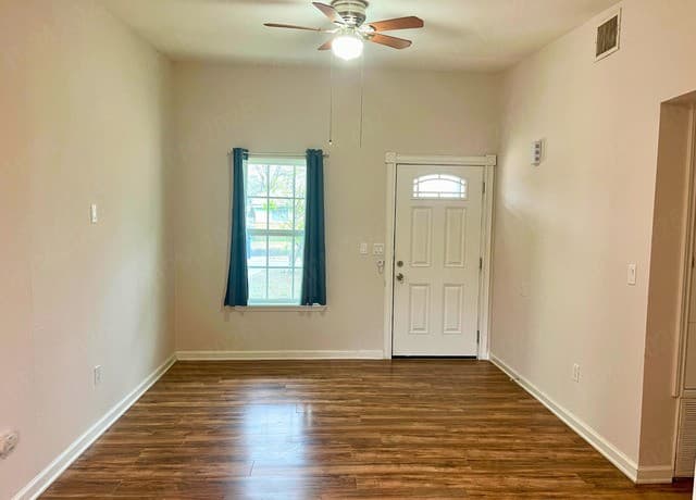 2-bedroom rental at 455 Lincolnshire Dr in San Antonio, TX — photo 4
