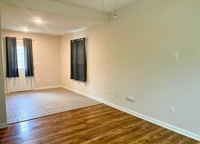 2-bedroom rental at 455 Lincolnshire Dr in San Antonio, TX — photo 5