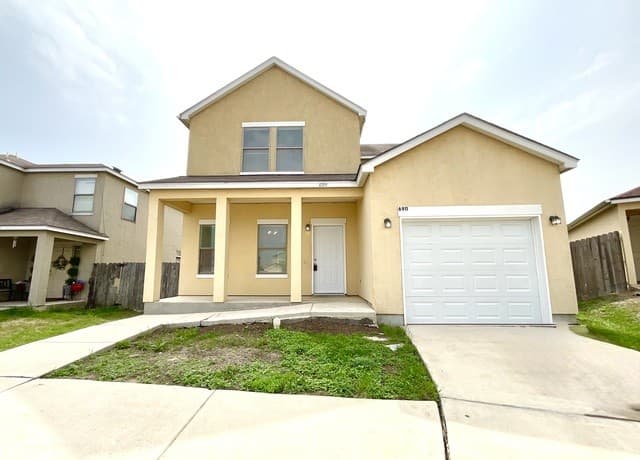 3-bedroom rental at 6911 Hallie Ridge in San Antonio, TX — photo 2