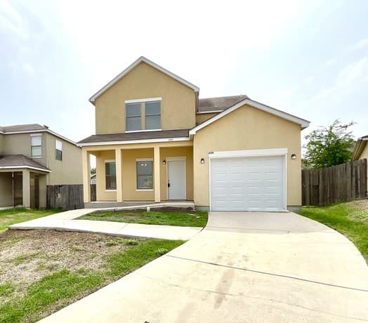3-bedroom rental at 6911 Hallie Ridge in San Antonio, TX — photo 3
