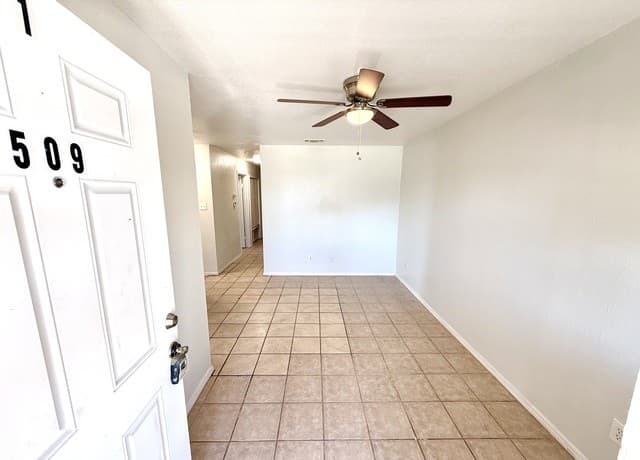 3-bedroom rental at 509 Meadow Forge Unit A in Converse, TX — photo 4